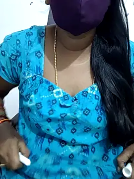 Snapshot of Tamil_Meera12 chatting on April 8, 3:28 am Tamil Meera12 online show from April 8, 3:28 am