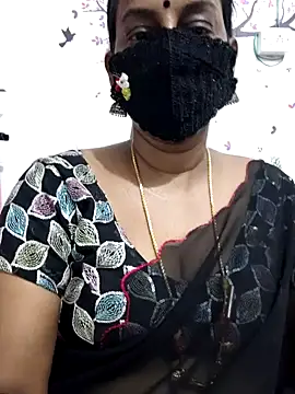 Snapshot of Tamil_Meera12 chatting on April 11, 8:29 am Tamil Meera12 online show from April 11, 8:29 am