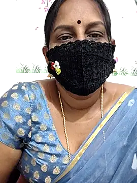 Snapshot of Tamil_Meera12 chatting on April 25, 4:59 pm Tamil Meera12 online show from April 25, 4:59 pm