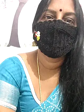 Snapshot of Tamil_Meera12 chatting on April 29, 3:10 am Tamil Meera12 online show from April 29, 3:10 am