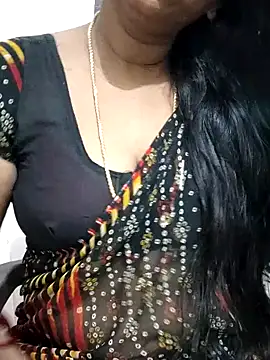 Snapshot of Tamil_Meera12 chatting on May 3, 3:01 am Tamil Meera12 online show from May 3, 3:01 am