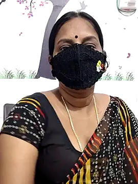 Snapshot of Tamil_Meera12 chatting on May 3, 5:41 pm Tamil Meera12 online show from May 3, 5:41 pm