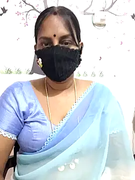 Snapshot of Tamil_Meera12 chatting on May 5, 4:53 am Tamil Meera12 online show from May 5, 4:53 am