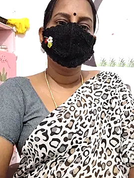 Snapshot of Tamil_Meera12 chatting on May 8, 3:12 am Tamil Meera12 online show from May 8, 3:12 am
