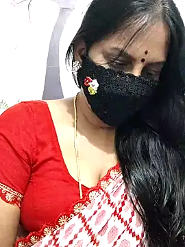 Snapshot of Tamil_Meera12 chatting on May 12, 11:29 am Tamil Meera12 online show from May 12, 11:29 am