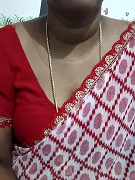 Snapshot of Tamil_Meera12 chatting on May 13, 3:15 am Tamil Meera12 online show from May 13, 3:15 am