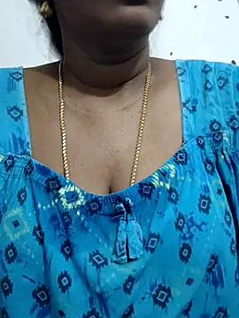 Snapshot of Tamil_Meera12 chatting on May 15, 7:15 am Tamil Meera12 online show from May 15, 7:15 am