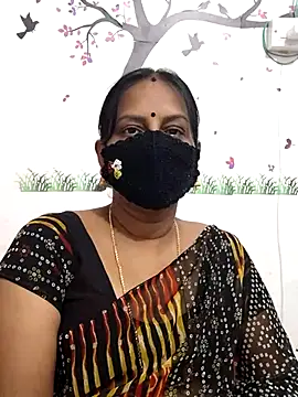 Snapshot of Tamil_Meera12 chatting on May 24, 5:29 pm Tamil Meera12 online show from May 24, 5:29 pm