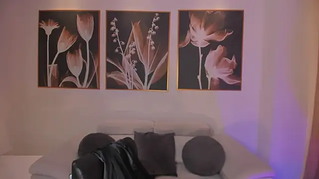 BeccaBaxter online show from November 22, 12:04 pm