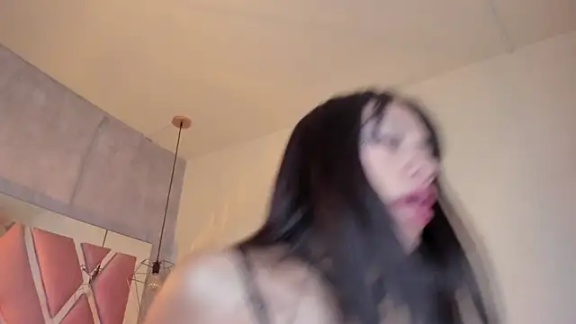 Raichell  online show from February 13, 5:58 am