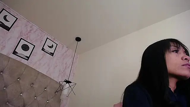 Raichell  online show from March 11, 4:18 am