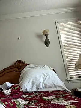 Snapshot of sissyboijamie1313 chatting on December 15, 7:29 pm sissyboijamie1313 online show from December 15, 7:29 pm