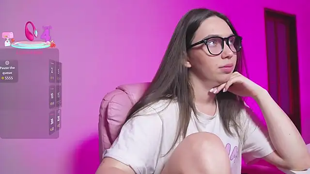 Arianahot777 online show from March 31, 8:20 pm