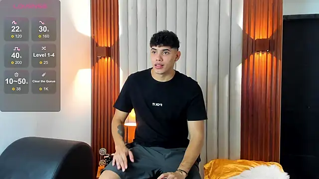 Justin mack online show from November 26, 7:15 pm