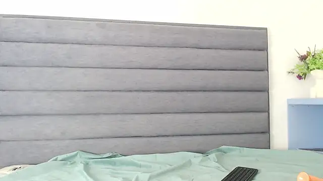 VioletMoon6 online show from February 23, 7:33 am