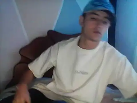 Snapshot of daimon_king05 chatting on March 10, 5:07 pm daimon king05 online show from March 10, 5:07 pm