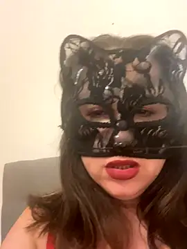 Snapshot of laarti chatting on November 9, 4:05 pm laarti online show from November 9, 4:05 pm