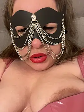 Snapshot of laarti chatting on February 17, 8:59 pm laarti online show from February 17, 8:59 pm