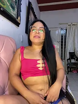 Snapshot of lamaravilla_08 chatting on March 17, 5:01 am lamaravilla 08 online show from March 17, 5:01 am