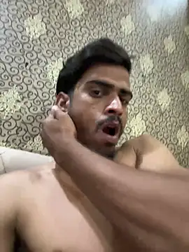 Snapshot of Loveinsync chatting on April 5, 8:22 am Loveinsync online show from April 5, 8:22 am