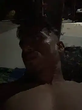 Snapshot of Loveinsync chatting on April 7, 7:53 am Loveinsync online show from April 7, 7:53 am