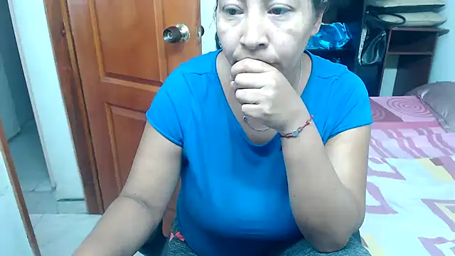 Siblleyx online show from January 31, 6:25 pm