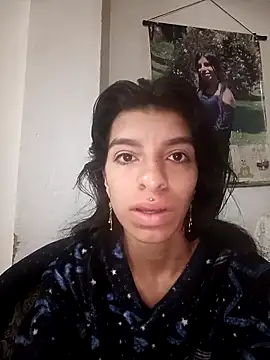 Ariell Kieran online show from October 4, 6:17 pm