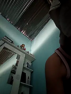 Ariell Kieran online show from October 22, 5:56 pm