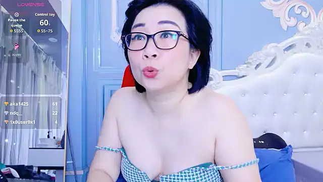 LucianaMe online show from December 15, 3:33 am