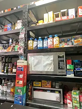 Snapshot of Andrea18_blonde chatting on February 27, 3:45 pm Andrea18 blonde online show from February 27, 3:45 pm