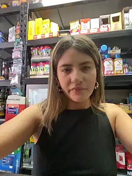 Snapshot of Andrea18_blonde chatting on March 12, 3:18 pm Andrea18 blonde online show from March 12, 3:18 pm