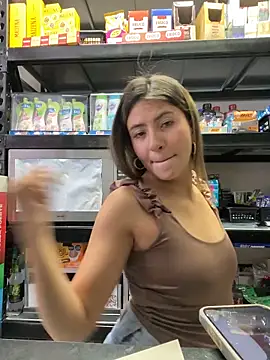 Snapshot of Andrea18_blonde chatting on March 31, 4:07 pm Andrea18 blonde online show from March 31, 4:07 pm