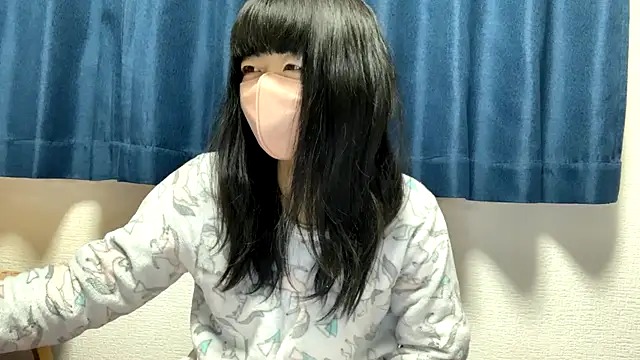 Snapshot of PINO_pino_01 chatting on February 22, 5:24 pm PINO pino 01 online show from February 22, 5:24 pm