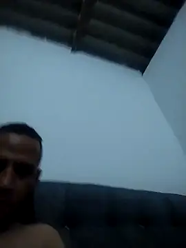 Snapshot of EL_MATACULO1 chatting on April 1, 7:31 am EL MATACULO1 online show from April 1, 7:31 am