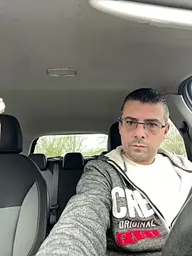 Snapshot of balkis30 chatting on February 6, 10:40 am balkis30 online show from February 6, 10:40 am