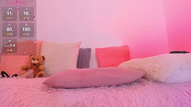 Snapshot of gigi_dol chatting on March 28, 8:25 am gigi dol online show from March 28, 8:25 am