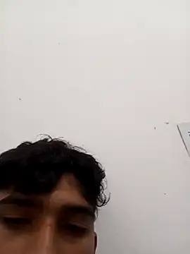 Snapshot of blzin20 chatting on February 13, 4:36 pm blzin20 online show from February 13, 4:36 pm