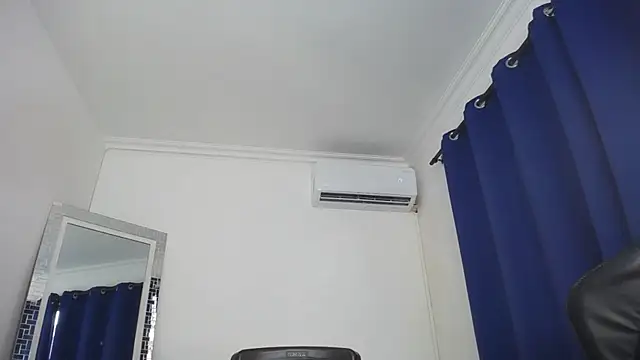 Snapshot of Karla_Dior7 chatting on March 7, 7:16 pm Karla Dior7 online show from March 7, 7:16 pm