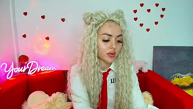 MissisCaty online show from February 1, 10:44 pm