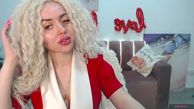 MissisCaty online show from February 5, 10:44 pm