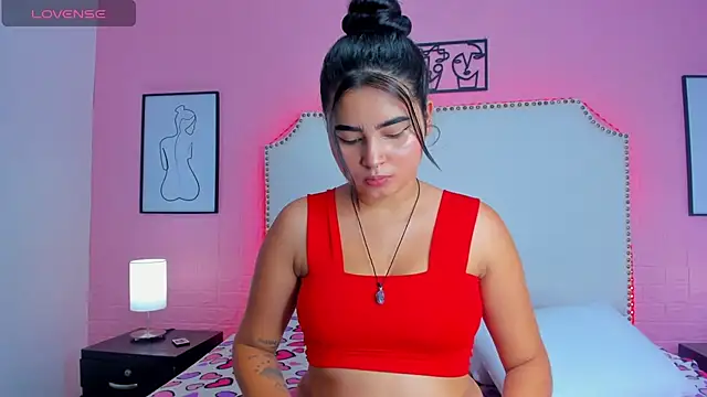  Emma whiitee  online show from November 14, 1:21 pm