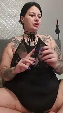 CannabisQueenn online show from October 21, 7:20 am