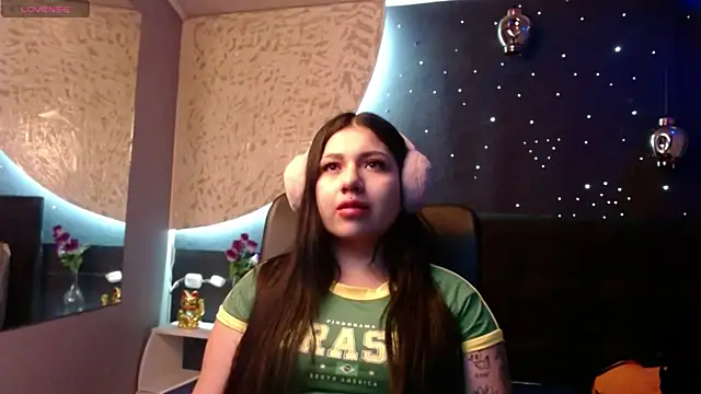 Snapshot of sweety_ashly chatting on February 28, 11:36 am sweety ashly online show from February 28, 11:36 am