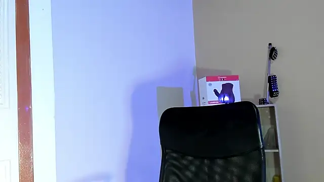 Snapshot of Violetta_0 chatting on September 24, 1:25 pm Violetta 0 online show from September 24, 1:25 pm