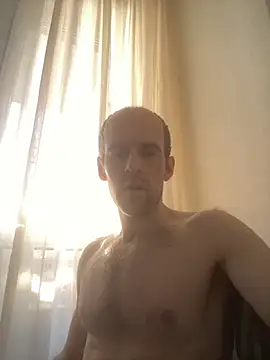 LynnAhNight online show from September 27, 4:50 am