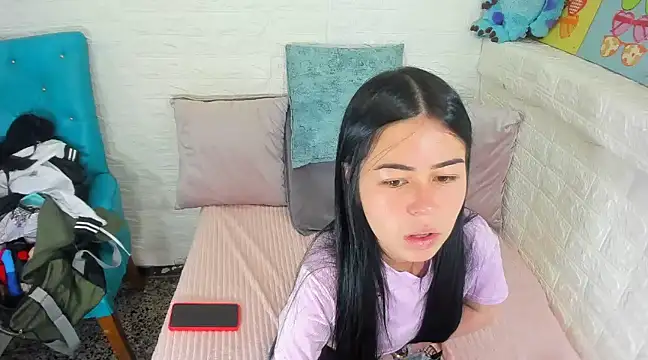 Snapshot of Dalia_Collinsx chatting on February 1, 2:34 pm Dalia Collinsx online show from February 1, 2:34 pm