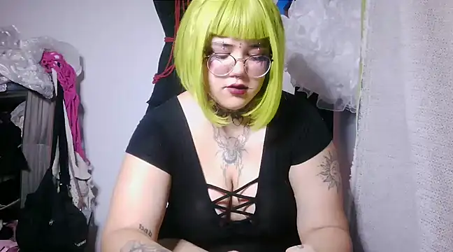 Snapshot of xomimuka chatting on March 13, 5:33 am xomimuka online show from March 13, 5:33 am