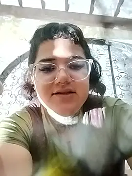 Snapshot of xomimuka chatting on October 8, 2:20 am xomimuka online show from October 8, 2:20 am