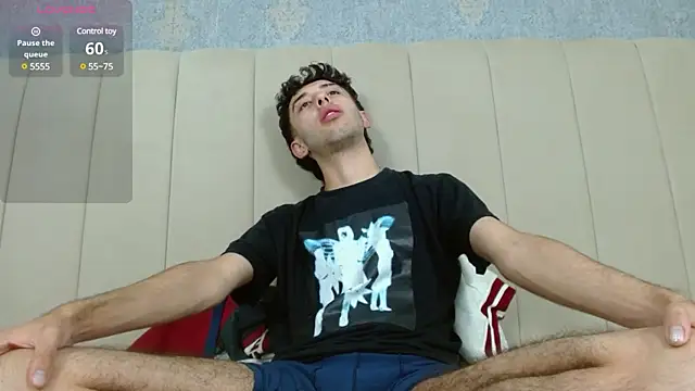 Snapshot of erickblaze_wm chatting on February 27, 10:15 am erickblaze wm online show from February 27, 10:15 am