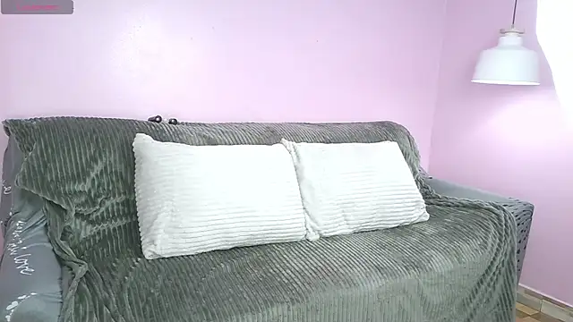 Hiyakasudere online show from December 5, 6:37 pm